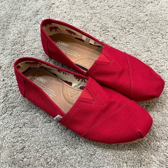 Toms Red Canvas Slip-On Shoes - Picture 1 of 10